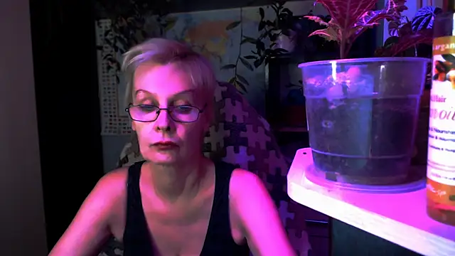 HelgaHimmell online show from April 10, 9:52 pm