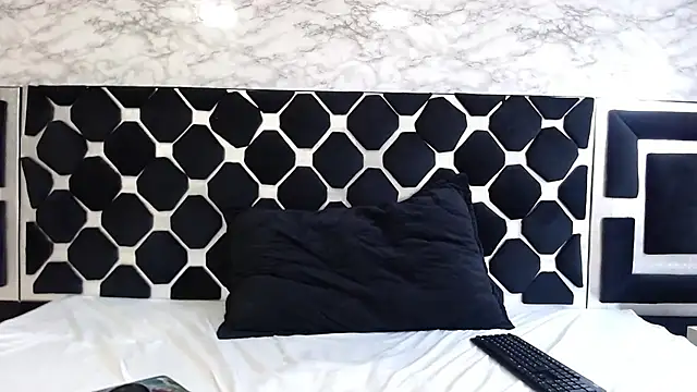 thiago19s online show from April 9, 1:05 pm