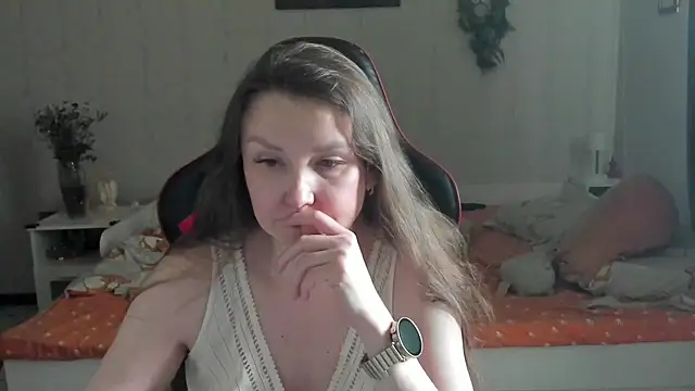 Snapshot of desperatehousewife__ chatting on July 13, 2:53 pm desperatehousewife online show from July 13, 2:53 pm