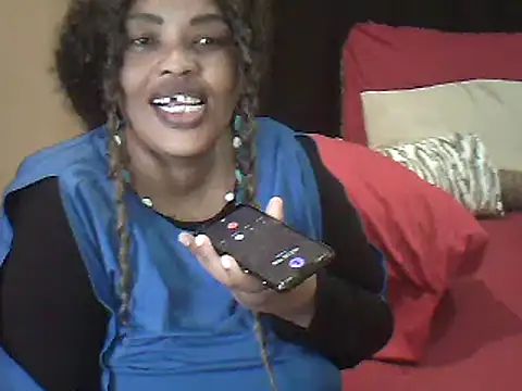 Snapshot of SexxyBoob chatting on May 29, 6:33 am SexxyBoob online show from May 29, 6:33 am