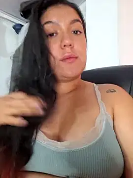 Sophie-hatter online show from November 12, 4:29 pm