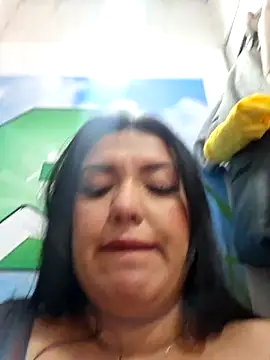 Snapshot of Sophie-hatter chatting on June 1, 3:25 pm Sophie-hatter online show from June 1, 3:25 pm