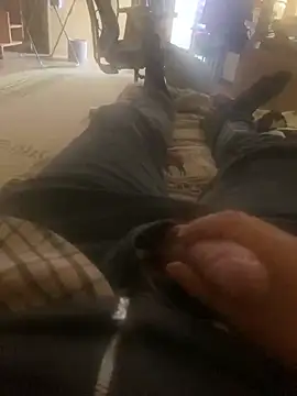 Arez333 online show from April 3, 6:00 am