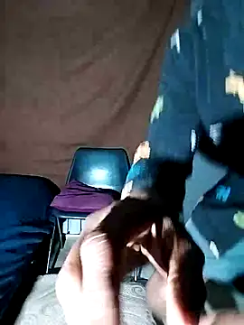 Snapshot of Fuckbudiez chatting on September 29, 6:46 pm Fuckbudiez online show from September 29, 6:46 pm