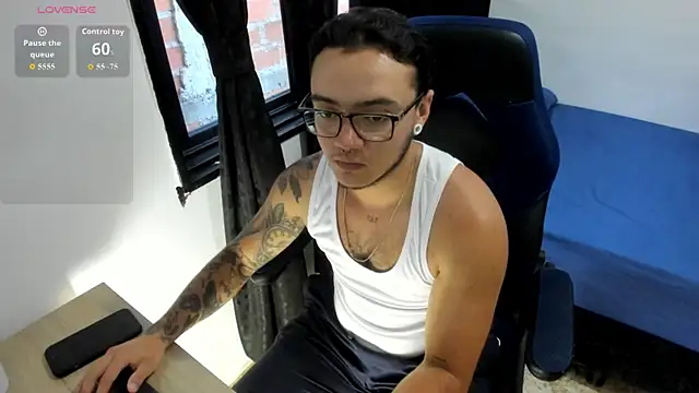 male pussy online show from June 24, 11:04 pm