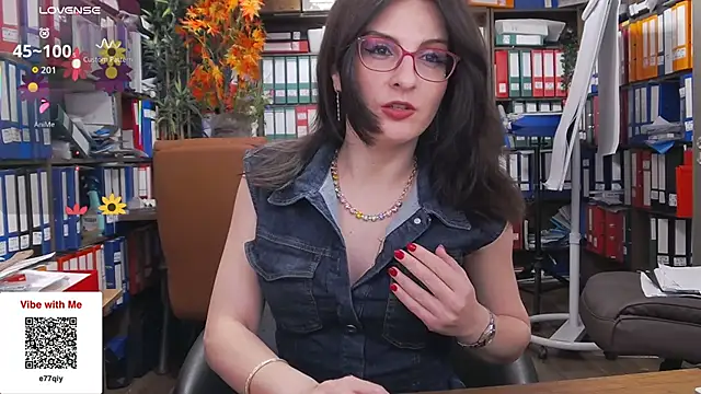 classyladyrellax online show from March 4, 11:38 am