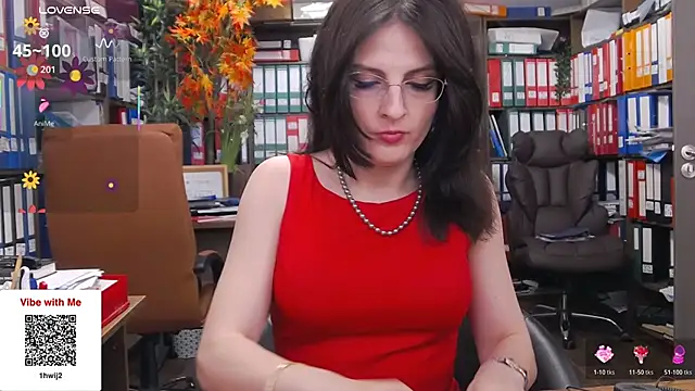 classyladyrellax online show from March 15, 11:38 am