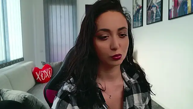 Snapshot of KatherineRyder chatting on April 24, 3:14 pm KatherineRyder online show from April 24, 3:14 pm