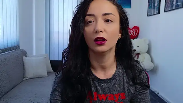 Snapshot of KatherineRyder chatting on May 23, 6:51 am KatherineRyder online show from May 23, 6:51 am