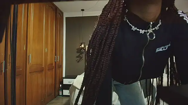 Snapshot of Raquel_jones chatting on March 18, 11:41 am Raquel jones online show from March 18, 11:41 am