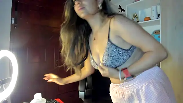 Isabellaa22 1 online show from February 20, 6:26 am