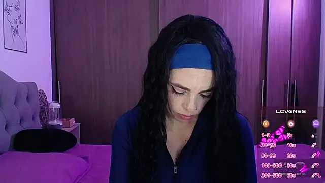 violett honney online show from March 13, 5:14 am