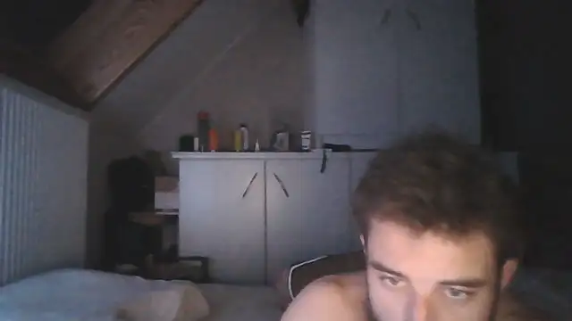 Snapshot of Vekie_007 chatting on May 25, 2:28 am Vekie 007 online show from May 25, 2:28 am