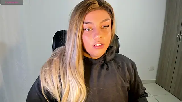 Fieryfenixx online show from January 8, 4:44 am