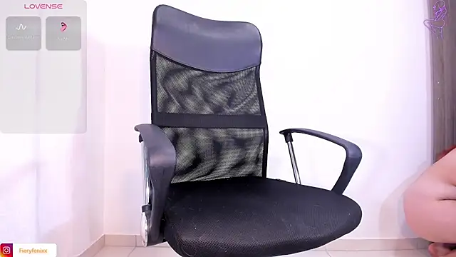 Fieryfenixx online show from February 5, 4:06 am