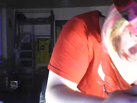 Snapshot of Family666Zombie chatting on April 18, 6:45 pm Family666Zombie online show from April 18, 6:45 pm