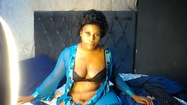 Nattybae09 online show from October 30, 5:46 pm