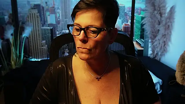 ninarandmann online show from November 16, 5:18 pm