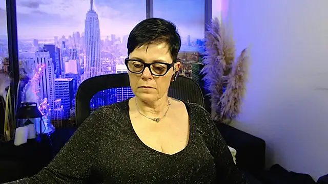 ninarandmann online show from January 12, 7:41 pm