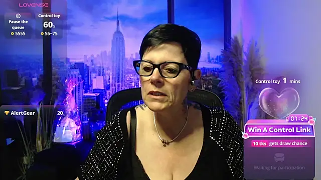 ninarandmann online show from May 31, 4:25 pm