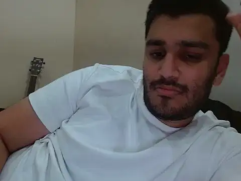 Snapshot of robintoit chatting on April 28, 5:51 pm robintoit online show from April 28, 5:51 pm