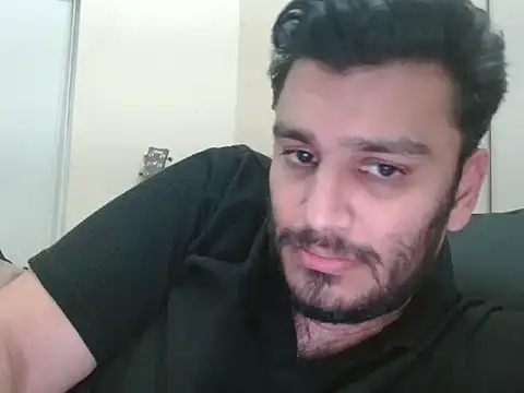 Snapshot of robintoit chatting on May 21, 12:01 pm robintoit online show from May 21, 12:01 pm