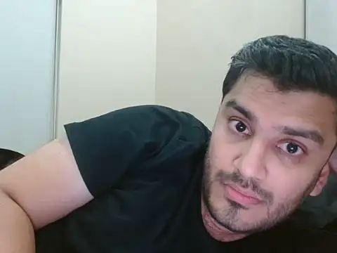 Snapshot of robintoit chatting on June 25, 6:12 pm robintoit online show from June 25, 6:12 pm