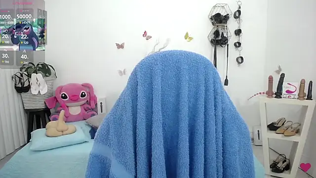 mom hot   online show from June 7, 8:12 pm