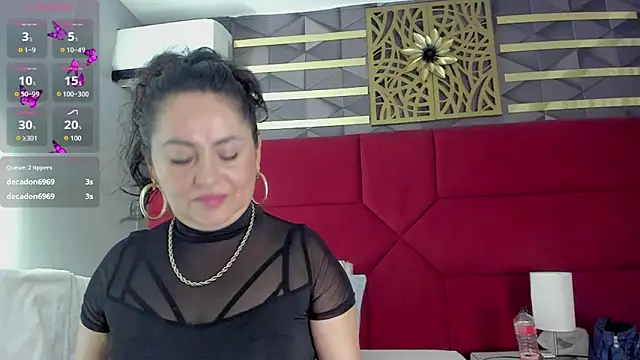 Snapshot of hanny_milf chatting on March 1, 2:35 am hanny milf online show from March 1, 2:35 am