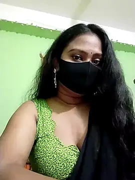 Snapshot of Idhika_Paul chatting on February 3, 11:42 am Idhika Paul online show from February 3, 11:42 am