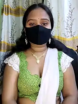 Snapshot of Idhika_Paul chatting on February 11, 12:48 pm Idhika Paul online show from February 11, 12:48 pm