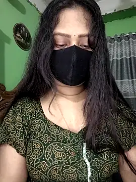 Snapshot of Idhika_Paul chatting on April 25, 7:55 pm Idhika Paul online show from April 25, 7:55 pm