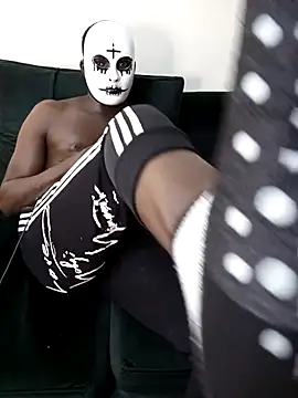 MaskedGQ online show from March 6, 8:16 pm