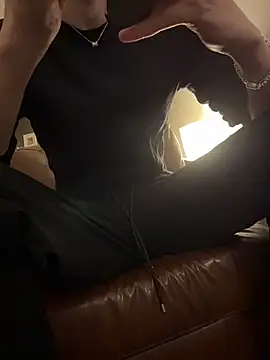 -mirai- online show from April 26, 3:10 pm