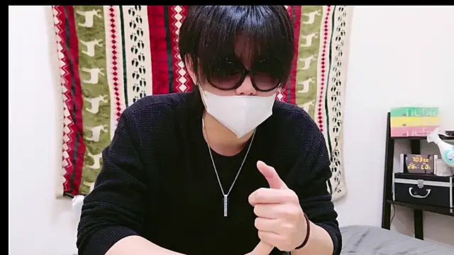 Snapshot of Phantom_yoshida chatting on January 29, 10:05 am Phantom yoshida online show from January 29, 10:05 am