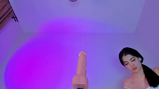 maakimo online show from April 22, 3:31 am