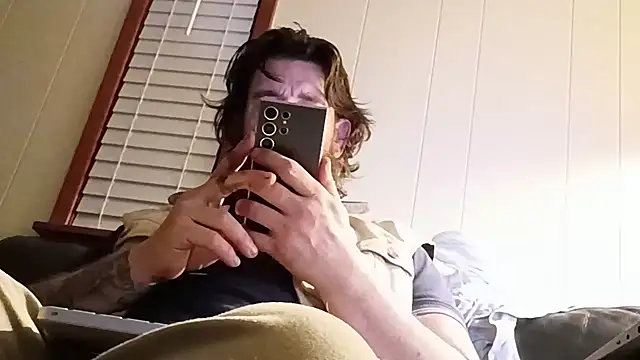 Armyexhibitionistvet online show from March 18, 10:51 am