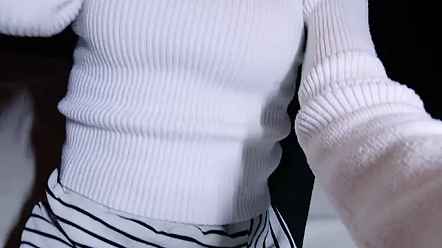 Snapshot of sayaka_xo chatting on December 28, 10:25 am sayaka xo online show from December 28, 10:25 am