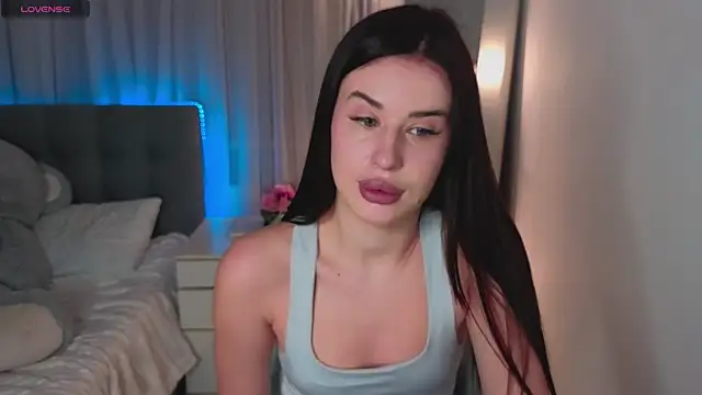 Milkissss online show from April 19, 7:18 am