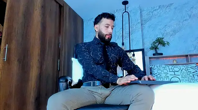 bruno woods online show from February 22, 4:30 pm