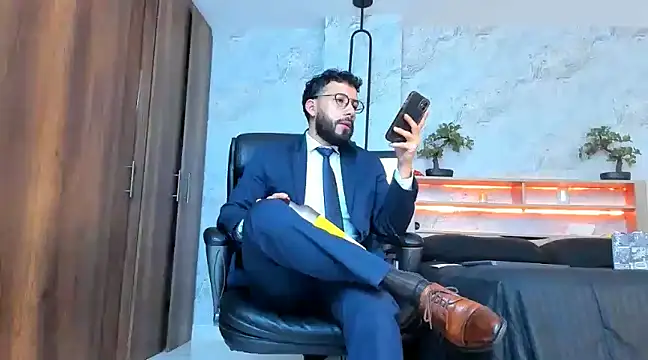 bruno woods online show from March 4, 9:32 pm