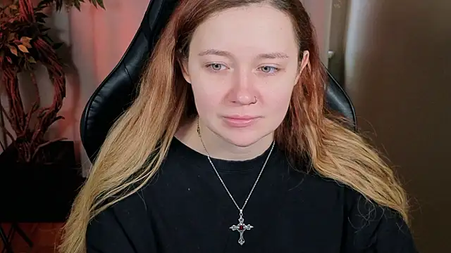 carolina elf online show from March 18, 7:22 am