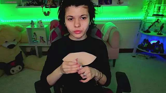 Snapshot of Katya_Zaitseva chatting on April 25, 12:30 pm Katya Zaitseva online show from April 25, 12:30 pm