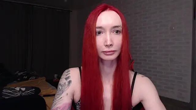 Snapshot of Roxy_Silver chatting on May 21, 7:54 pm Roxy Silver online show from May 21, 7:54 pm