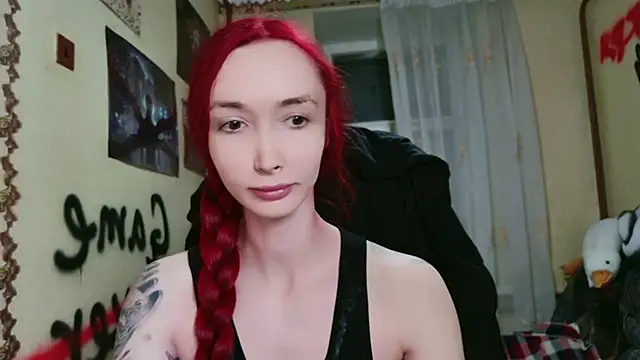 Snapshot of Roxy_Silver chatting on May 23, 7:40 pm Roxy Silver online show from May 23, 7:40 pm