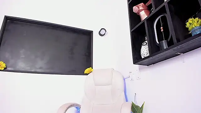 xenia golden online show from March 6, 8:27 pm