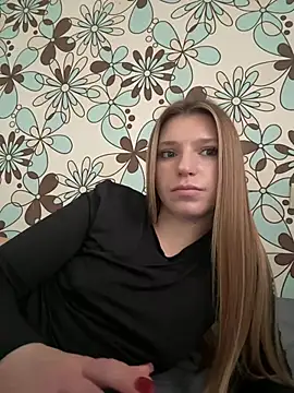 adel secret online show from January 18, 1:59 pm