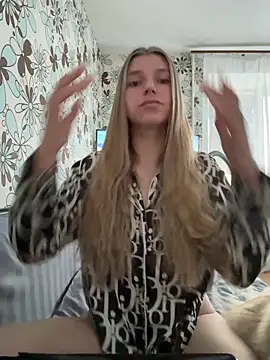 adel secret online show from April 5, 7:38 am