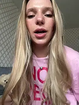 Snapshot of adel_secret chatting on July 10, 1:14 pm adel secret online show from July 10, 1:14 pm
