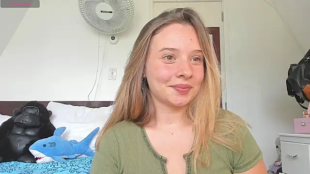 Sophy Bunny online show from May 6, 4:12 pm